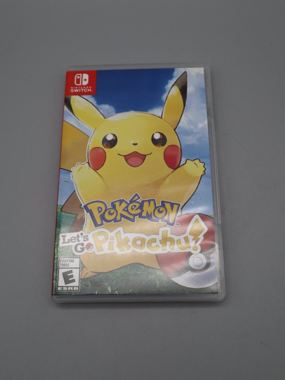 Pokémon Let's Go Pikachu (Nintendo Switch, 2018) Complete w/ Case, VG Condition